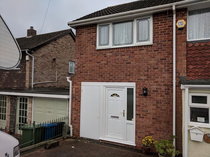 Top 16 Airbnb Vacation Rentals In Tamworth, United Kingdom Updated