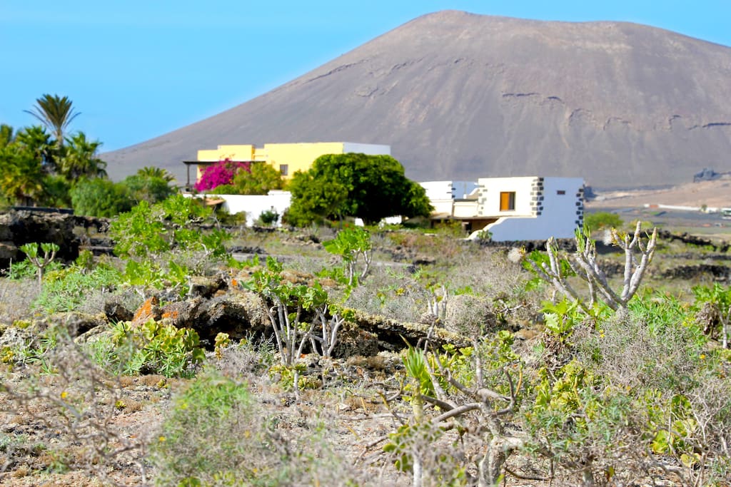 View of Casa Tomaren and Volcano Tamia behind