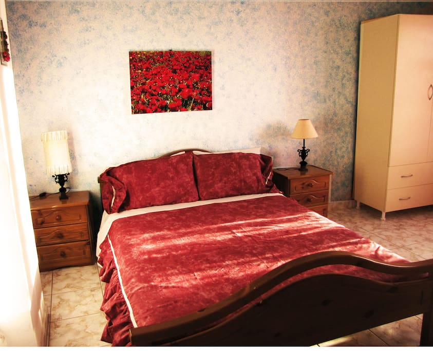 Airbnb V Traditional Bed And Breakfast Airbnb V Traditional Bed And Breakfast