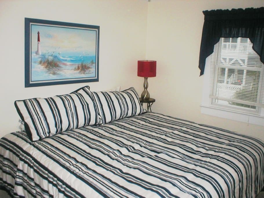 Upstairs king bedroom