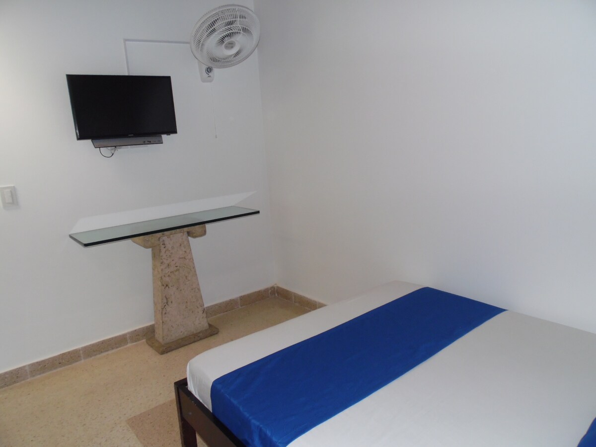 Alcoba s plazma televizorom. Spavaća soba s TV plazmom 