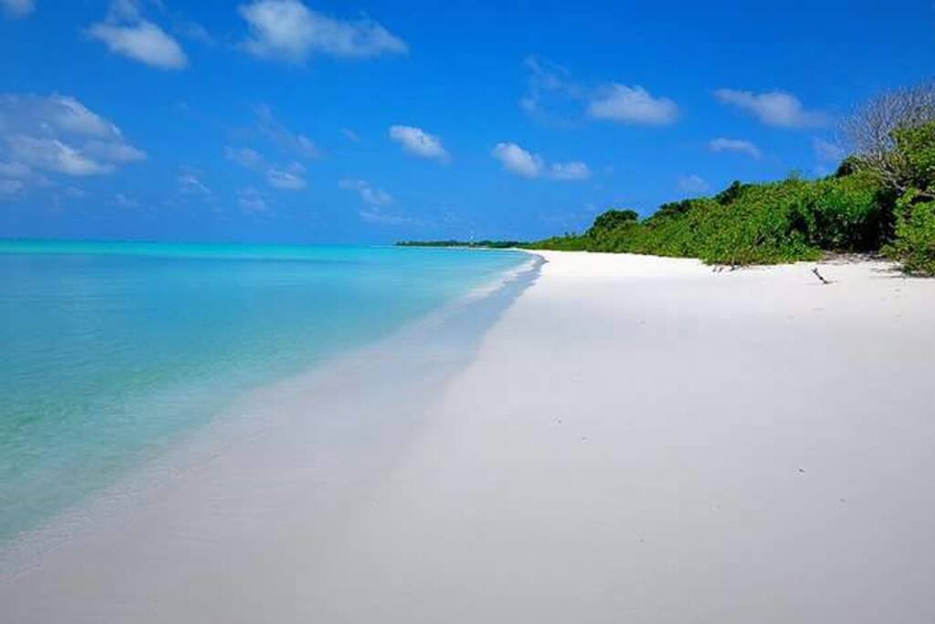 white sand beaches, crystal clear water