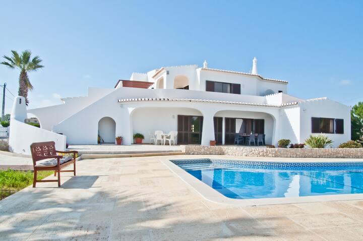 Casa Das Areias Holiday Villa Porches Algarve Villas For Rent In Porches Faro Portugal