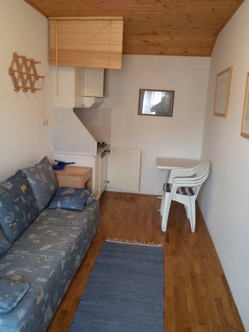 Kitchen/living room with a possability of another bed