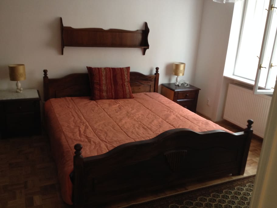 Room 1 (with double bed)