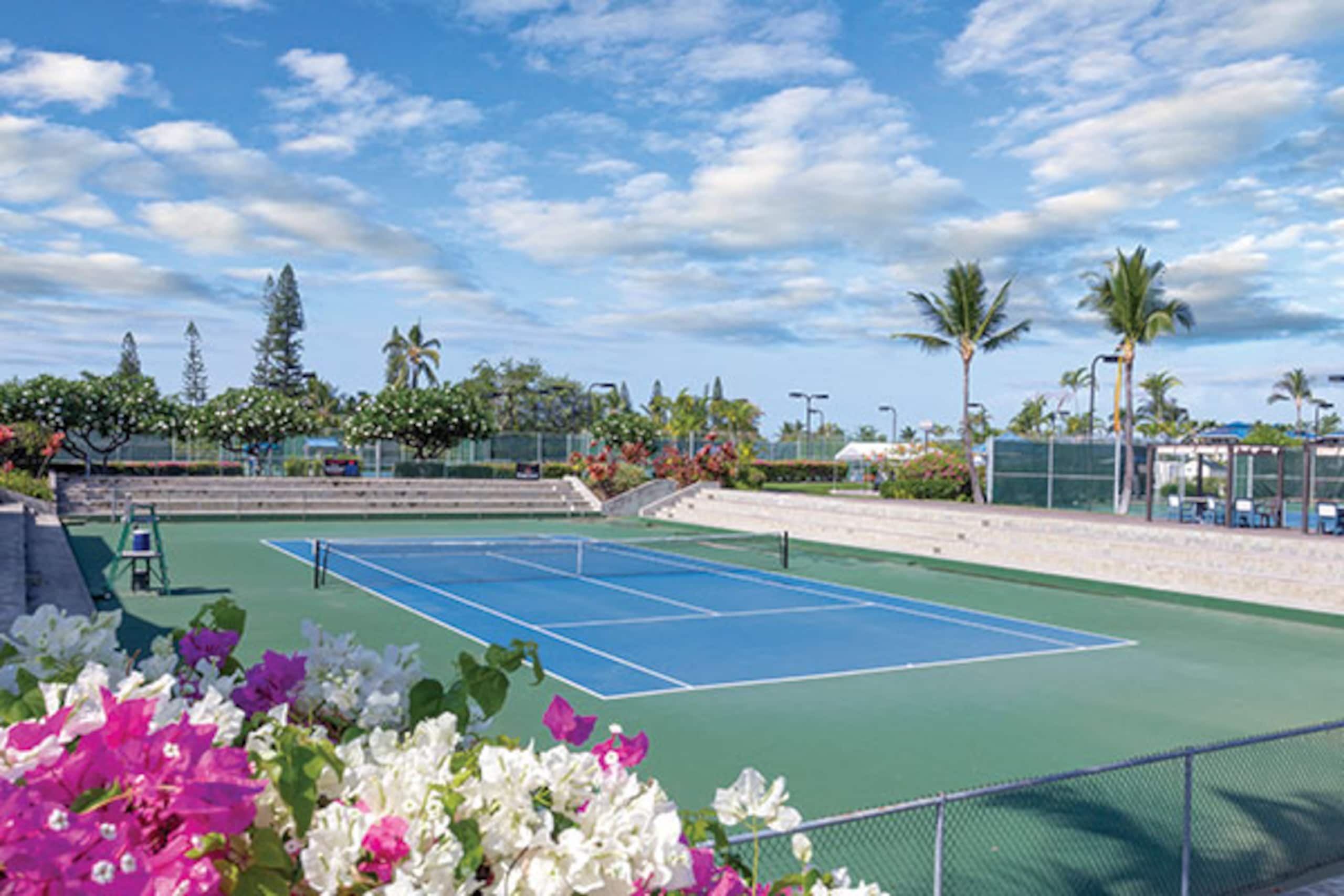 Condo in Kailua-Kona · ★4.7 · 2 bedrooms · 1 bed · 2 baths - Image 4