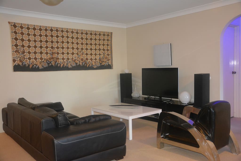 Lounge includes Apple TV and Netflix