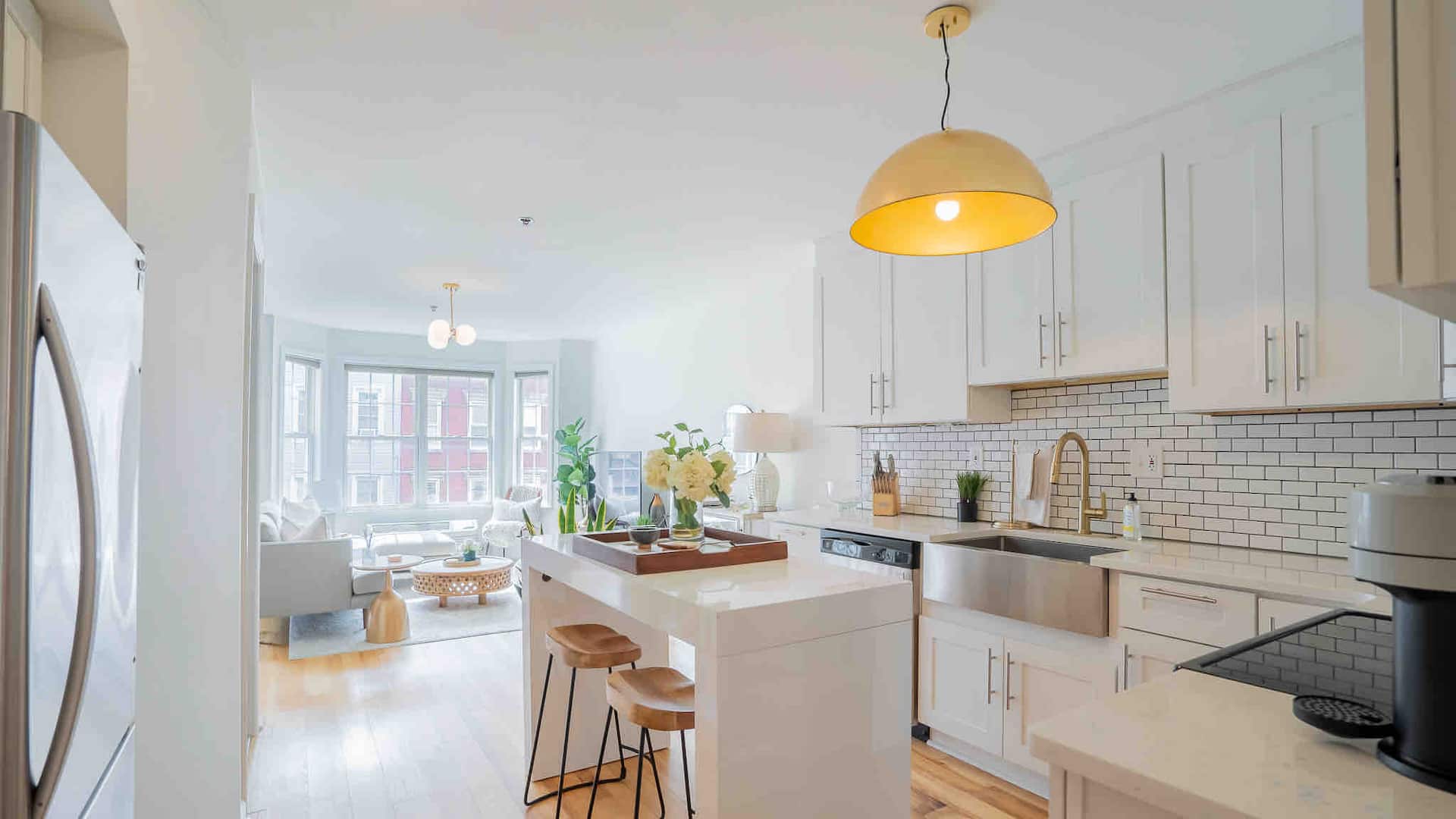 Sun Drenched & Spacious Hoboken Gem-Minutes to NYC