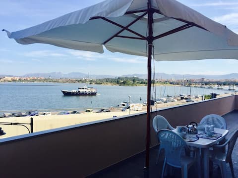 Penthouse in front of the Bay of Olbia 
IUN Code P0174