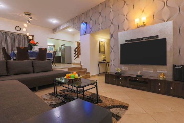 Goa Chillout Villa 4BHK, Baga-Caretker-WiFi-Parkng
