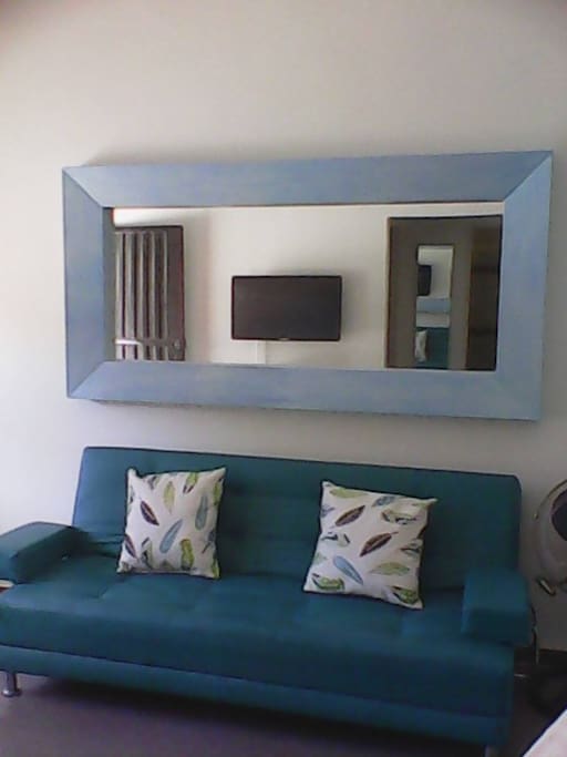 Sala con Sofá camas Dobles.
