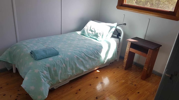 Tercer dormitorio - 1 x cama individual