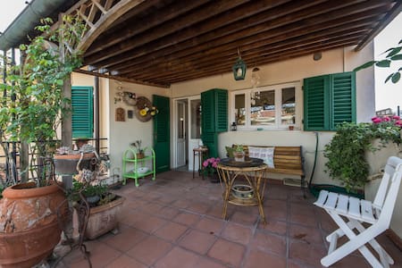 Top 20 holiday lettings certaldo, holiday rentals & apartments ... Abierto creativo interior Patio