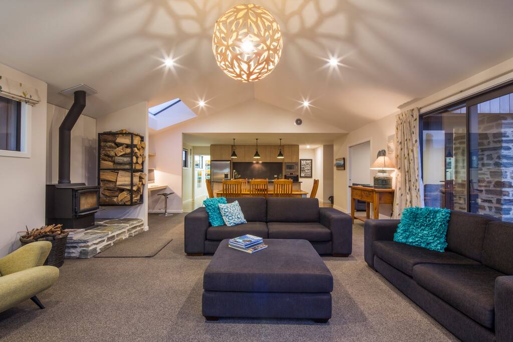 Main living / dining area, looking back to Kitchen.