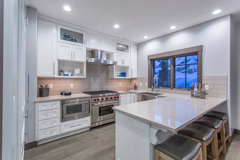 Fully equipped kitchen