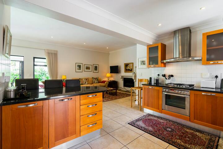 Beautiful home in tranquil Estate, Somerset West gallery image 5