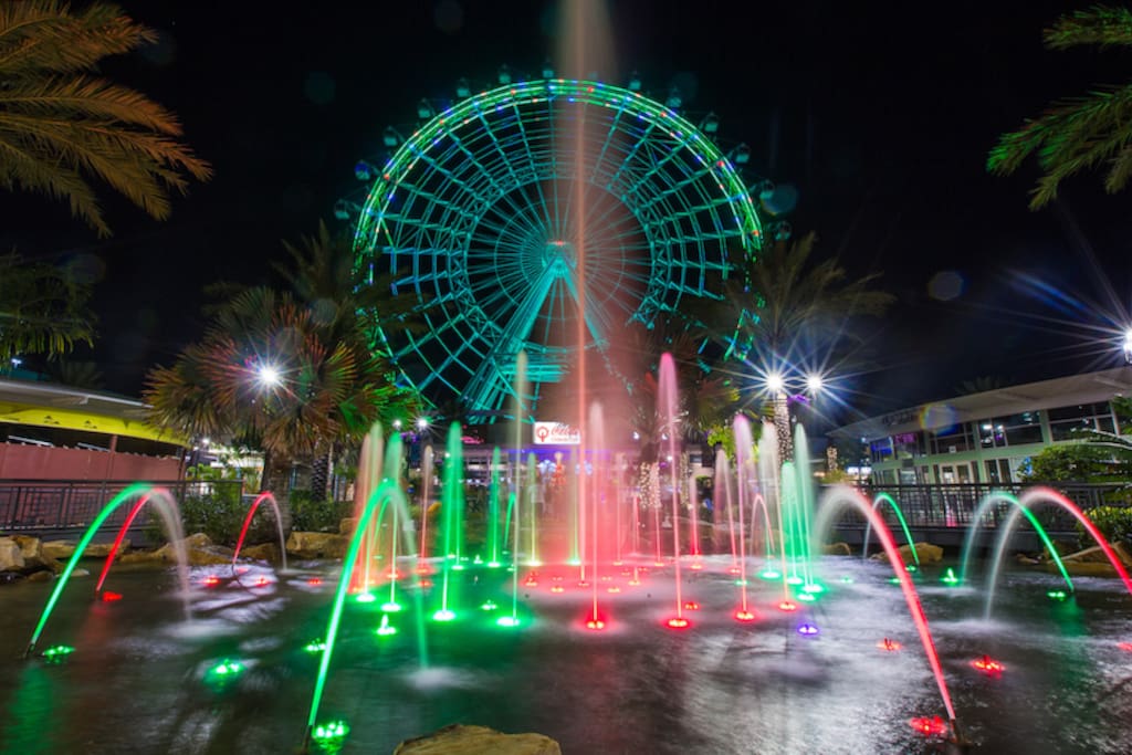 Enjoy views of the Orlando Eye!