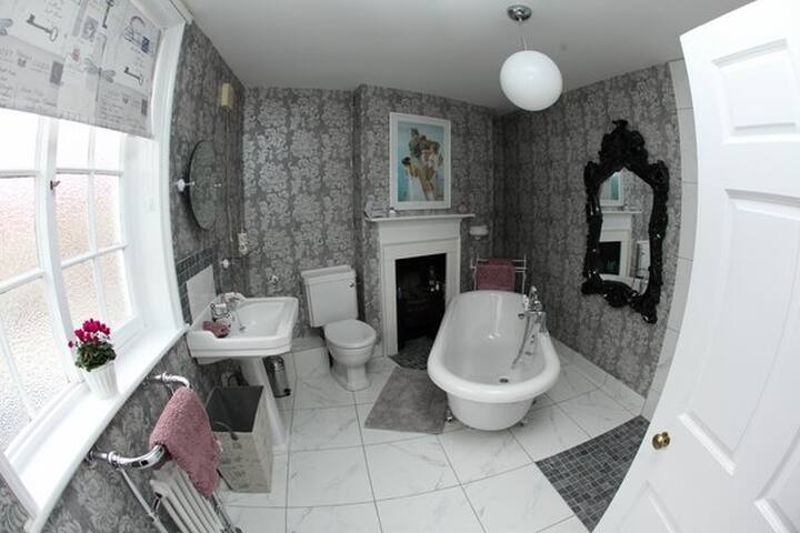 5* Georgian house ideal for Hull City of Culture