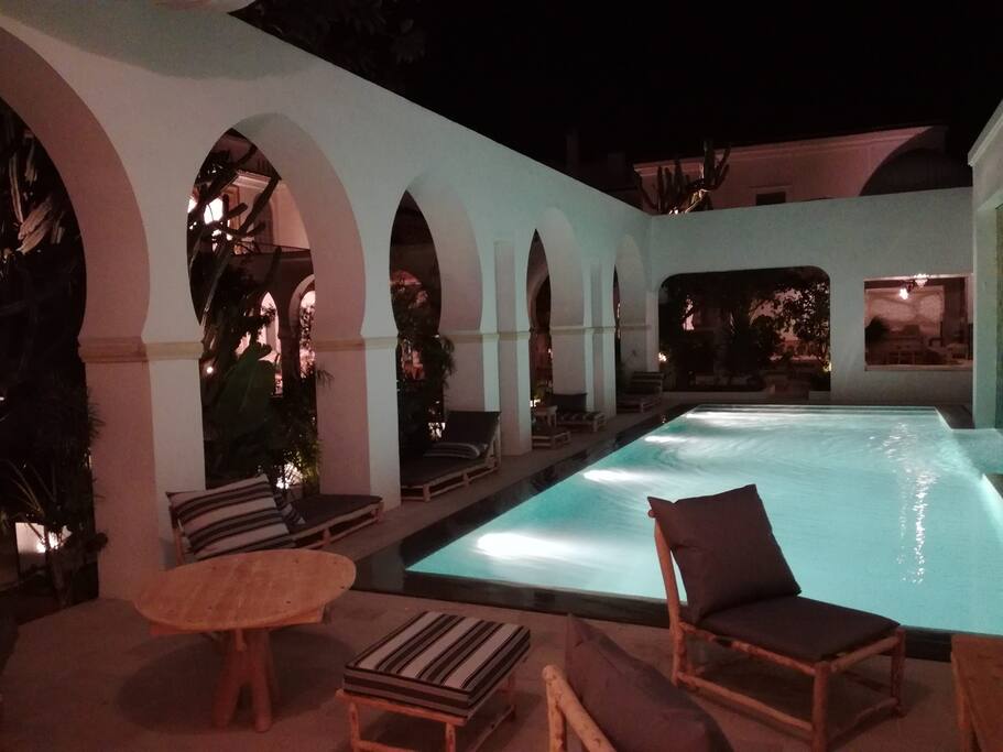 Piscine et terrasse espace Moktar