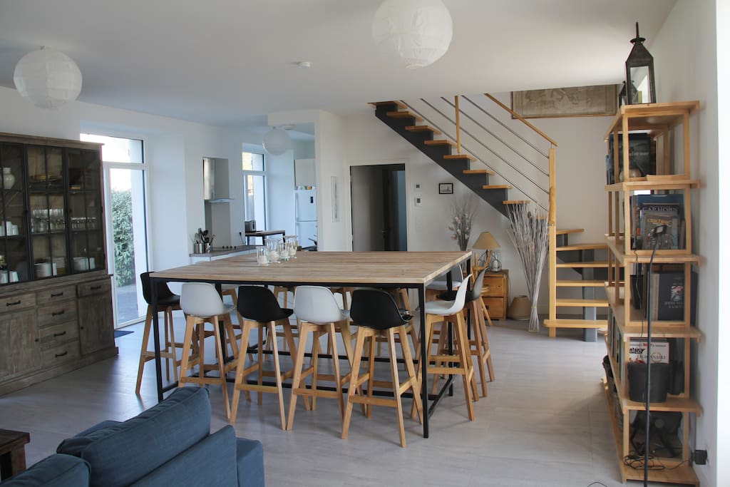 Salle à manger 12 couverts