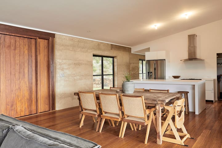 Coopers Shoot Rammed Earth House Earth Houses For Rent In