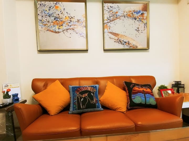 Whole Cozy Apt/Parking/2 bedrooms/2-4ppl/KHH/近國道1號