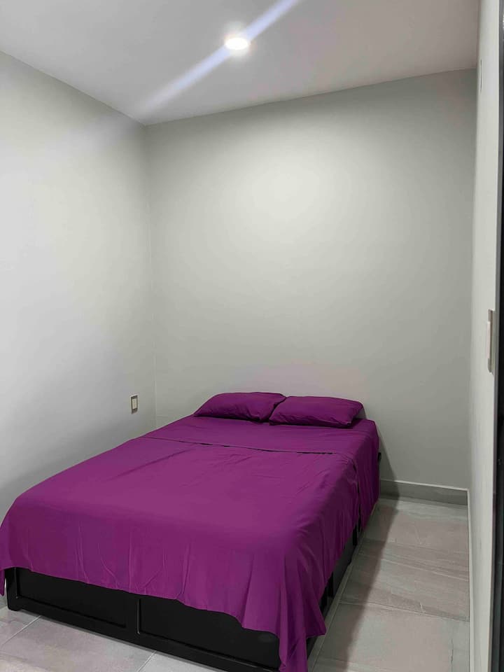 Chambre 4, reliée à la pièce principale 