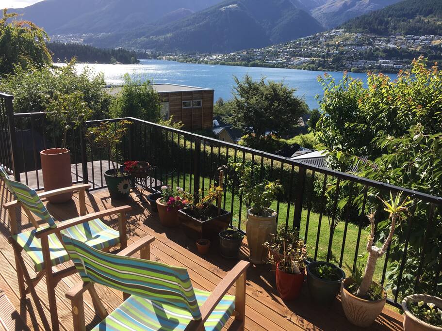 Guests can use the balcony