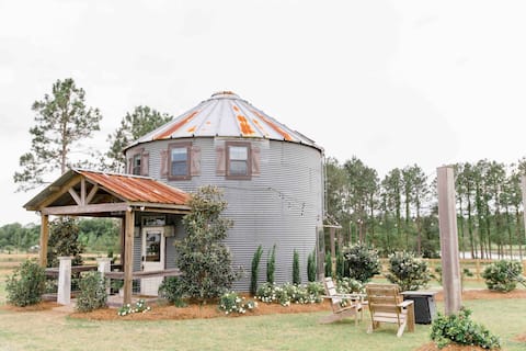 The Silo at Oak Hill Farm~romantic outdoor bathtub