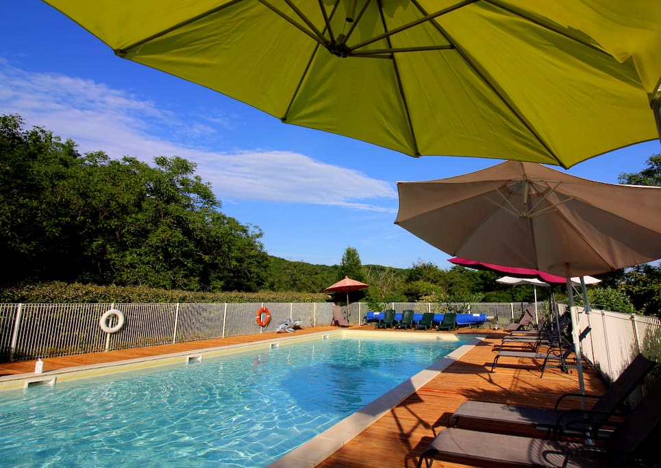 16 m x 6 m heated swimming pool