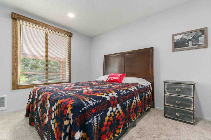 საძინებელი 2