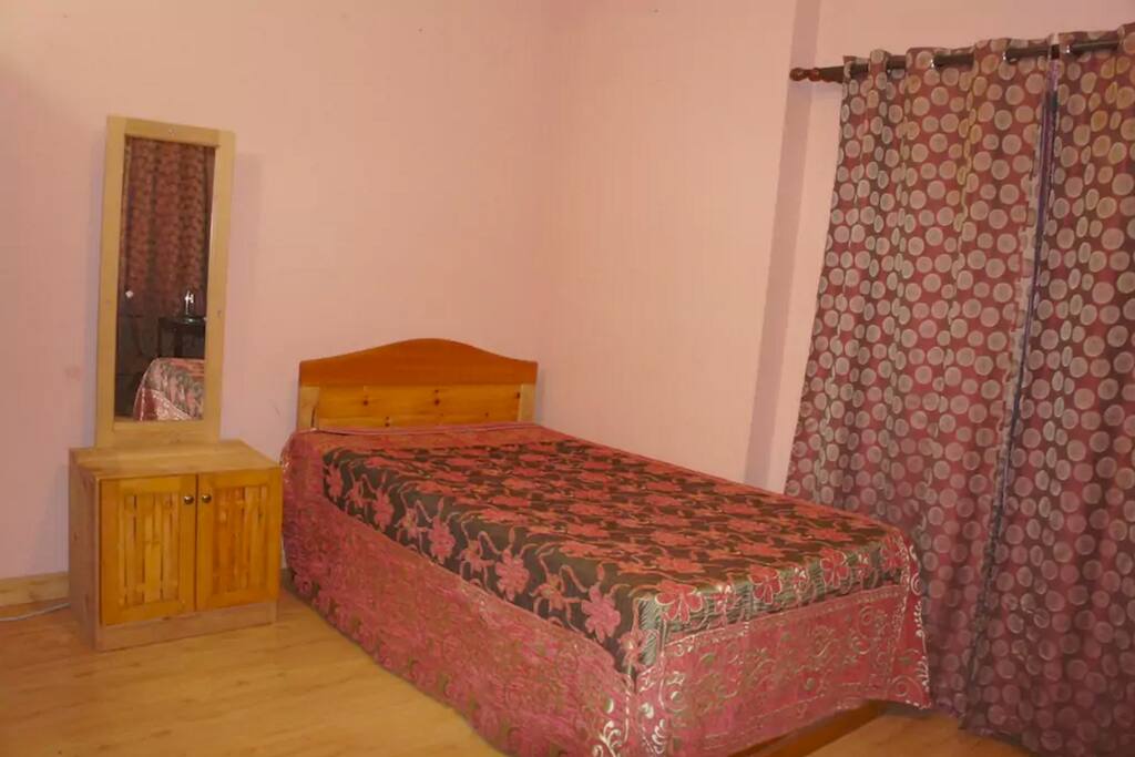 Doublebed Room Yellow Upstairs