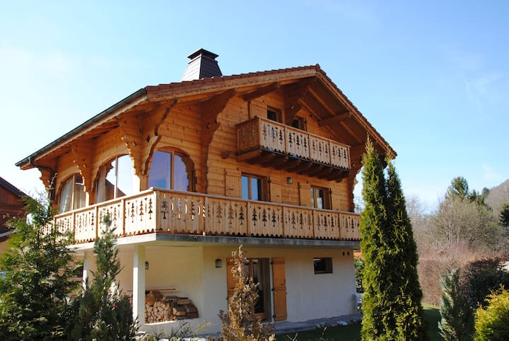 Bernex, Chalet Savoyard Proche D'evian, Alpes - Bernex