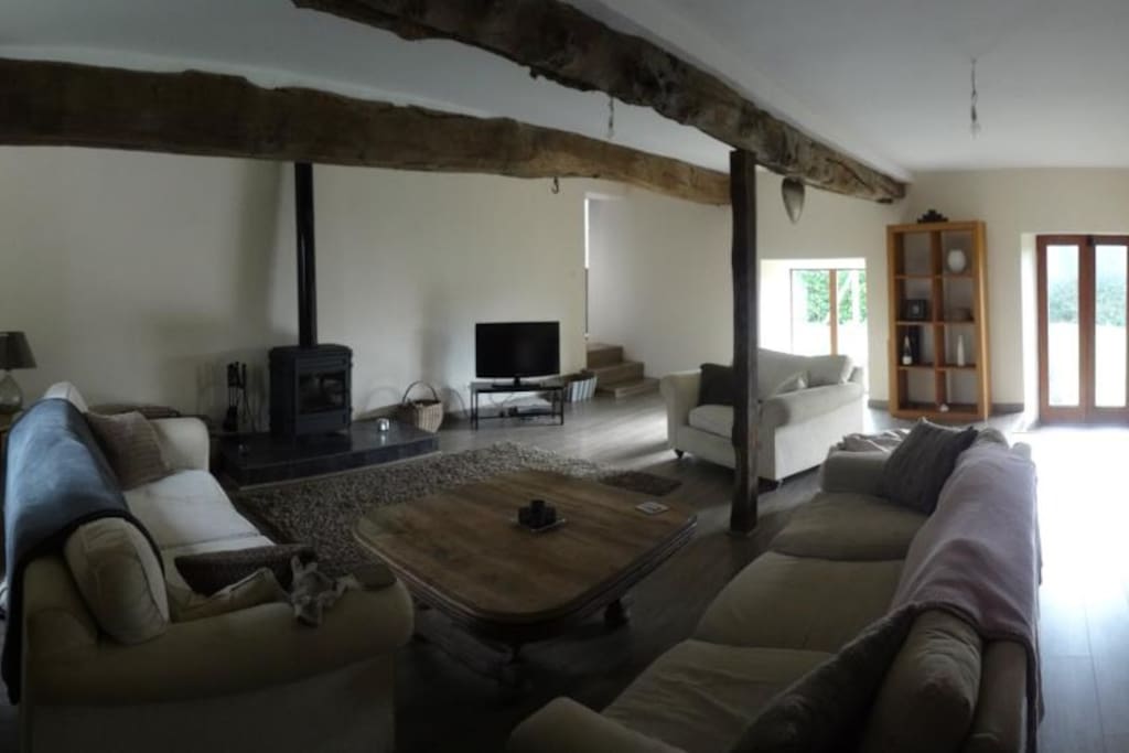 Large Lounge - 2 x 3 seat Sofa and Loveseat