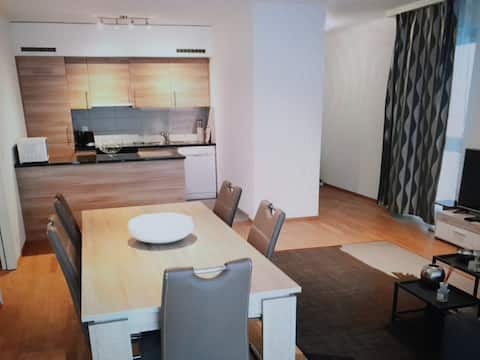 Modern Apartment-3 bedrooms-Secured Parking
