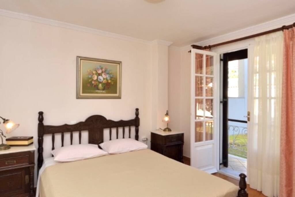 1st Master bedroom