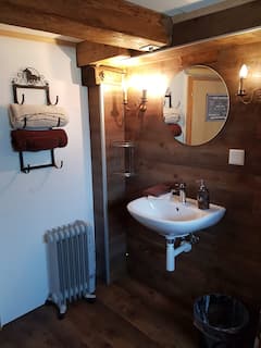 Sleep+in+the+cabin