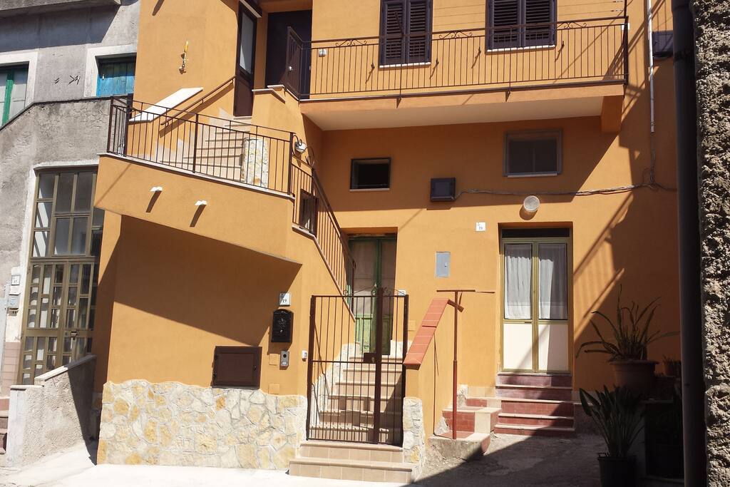 Visuale Esterna Casa