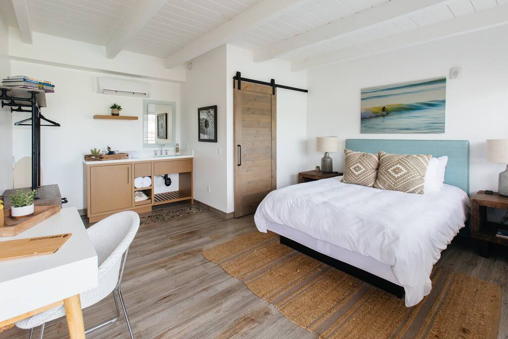 Swamis Room 6 at Surfhouse.