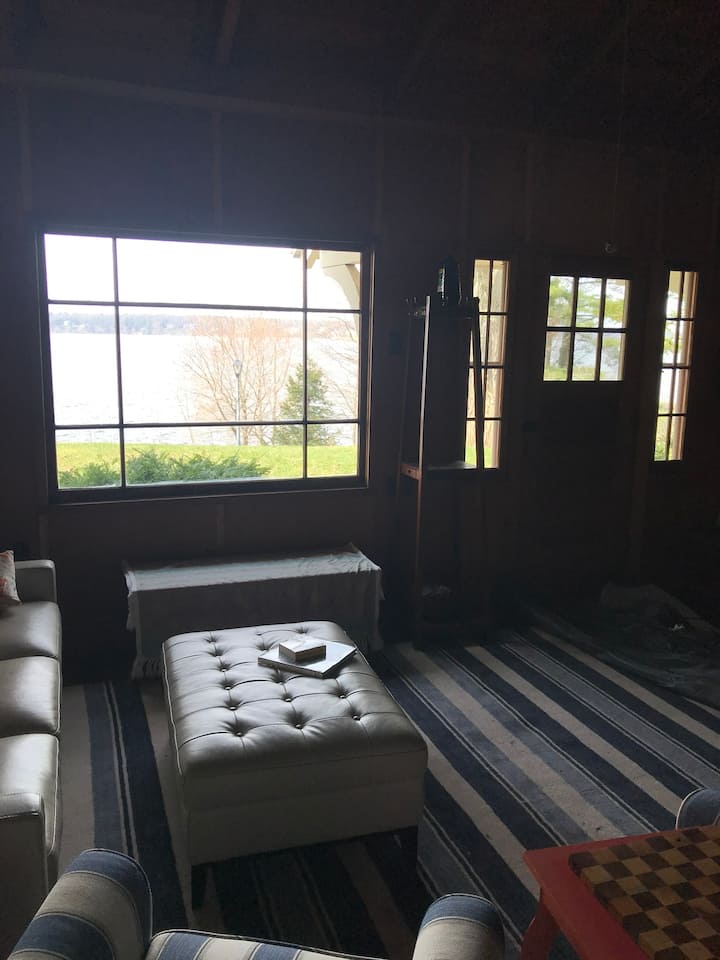 Whitelake Cottage & Boathouse- 2acres On The Lake - Montague, MI