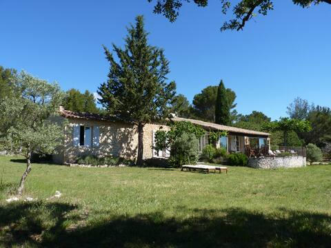Gorgeous house in the Luberon, 5 km from Gordes