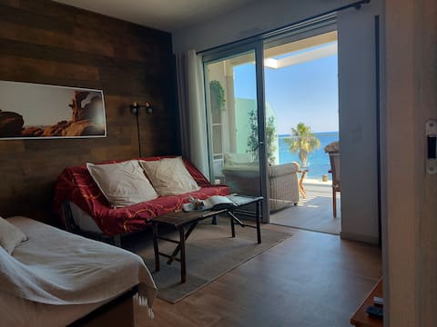 Successful Airbnb property: Nice studio, south-facing, facing the sea and pool! in Sari Solenzara