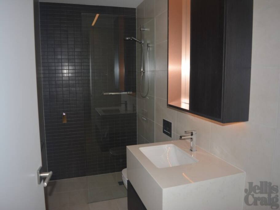 Own private bathroom with great hot water