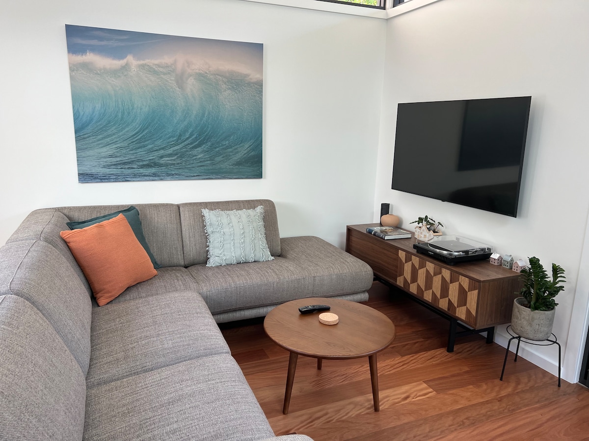 Airbnb performant: Heated plunge pool bush outlook walk to the beach à Port Macquarie