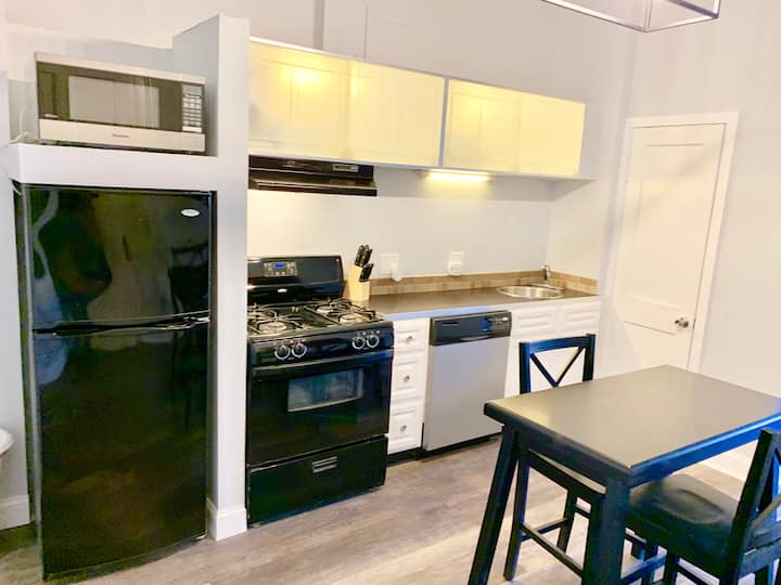 Cool downtown Cincinnati loft centrally located! Condominiums for