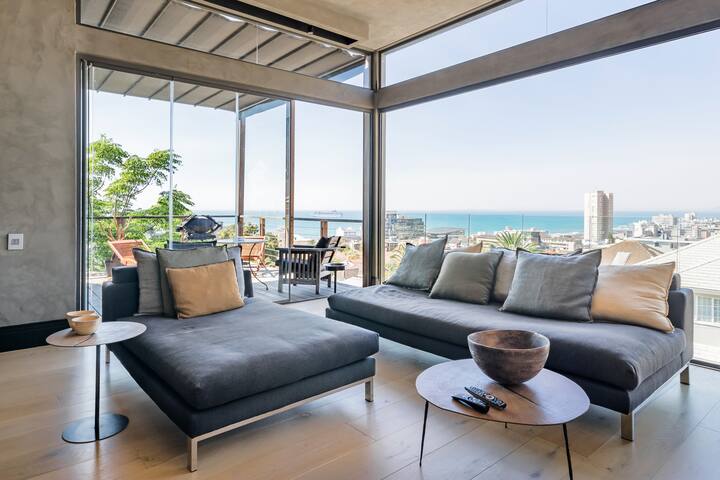 Gaze Across the Atlantic from a Glass-Walled Haven gallery image 2