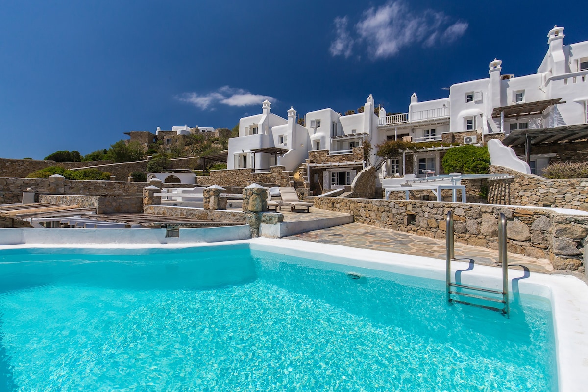 Best Airbnbs In Mykonos With Private Pools And Beach Access