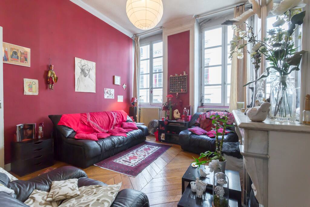 Salon avec alcôve