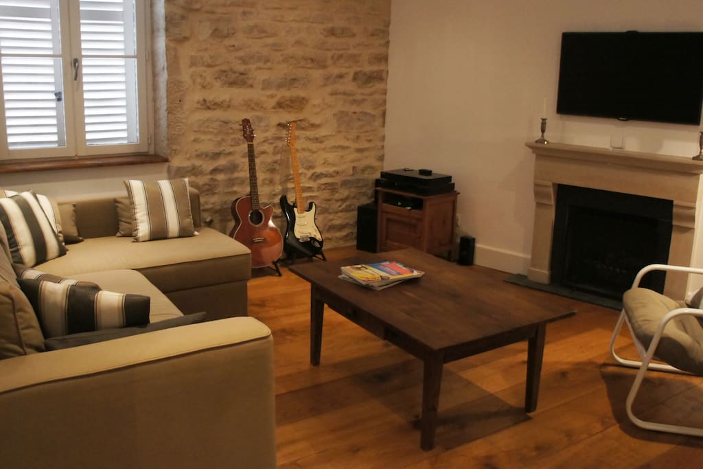 Lounge Room