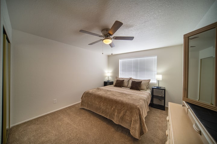 Საწოლი დიდი ხნით - საძინებელი 